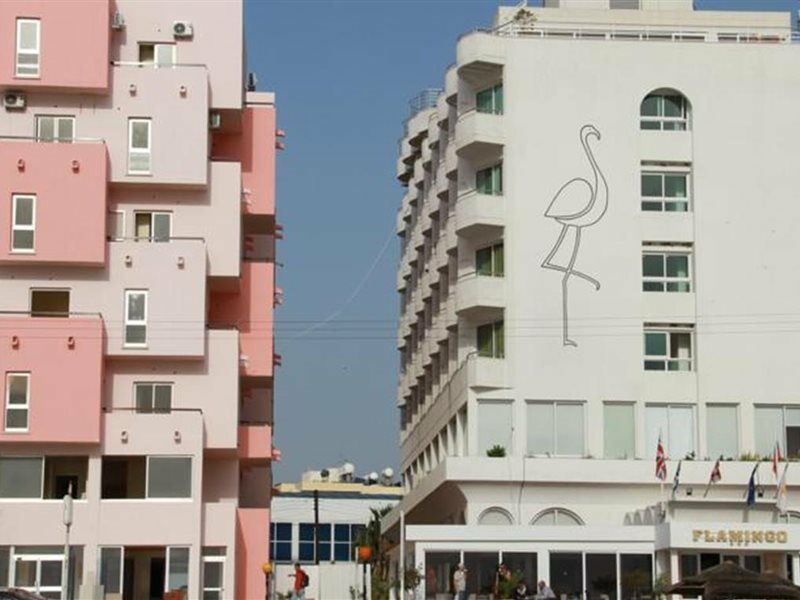 Mackenzie Beach Hotel Ларнака Екстериор снимка